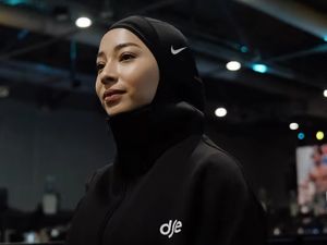 8 Inspirasi Gaya Hijab Lari Nikita Willy yang Sporty, Fungsional dan Elegan