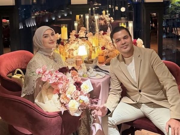 Kompaknya Irish Bella saat Makan Bareng Suami dan Keluarga Tercinta