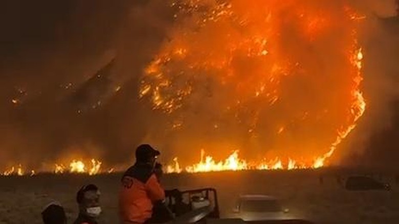 Bromo Ditutup Total, Ini Solusi untuk Wisatawan yang Telanjur Beli Tiket