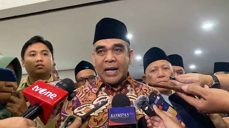 Ketua MPR: Pemerintah Serius Tangani Karhutla Meski Medan Tak Mudah