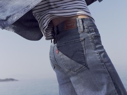 Mencoba Jeans dengan Inovasi Anti Gerah Saat Cuaca Panas dan Ringan Dipakai