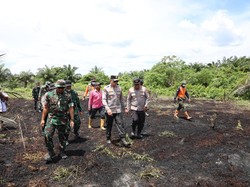 Polda Riau-TNI-BPBD Patroli Udara dan Darat Pantau Karhutla