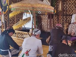 Melihat Prosesi Pangistrenan Wawakil Kerajaan Galuh di Ciamis