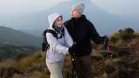 Anisa Rahma-Suami Naik Gunung Merbabu: Cerita Baru Pernikahan Kita
