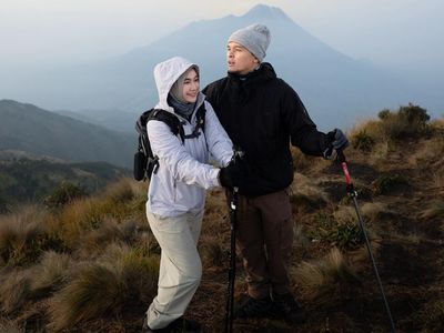 Anisa Rahma-Suami Naik Gunung Merbabu: Cerita Baru Pernikahan Kita