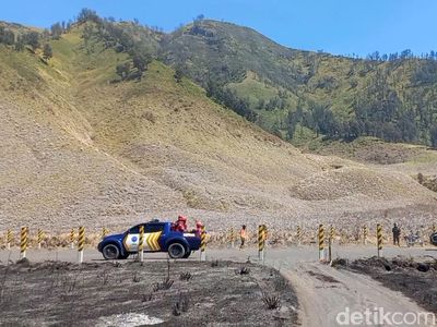 Dampak Kebakaran Bromo Meluas