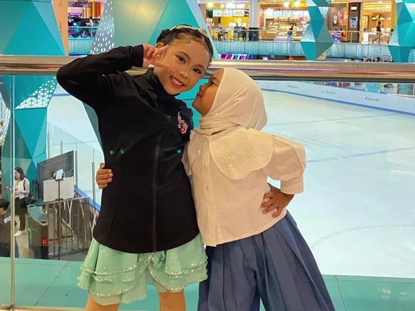 Fitrop Ikut Mellow Sada Murung Lomba Ice Skating di Malaysia, tapi Happy Ending