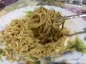 Cobain Racikan Indomie Campur Mayones Hokben yang Creamy