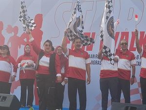 Menteri Imipas Lepas Peserta Fun Walk dan Gelar Baksos Sambut HUT Ke-81 RI