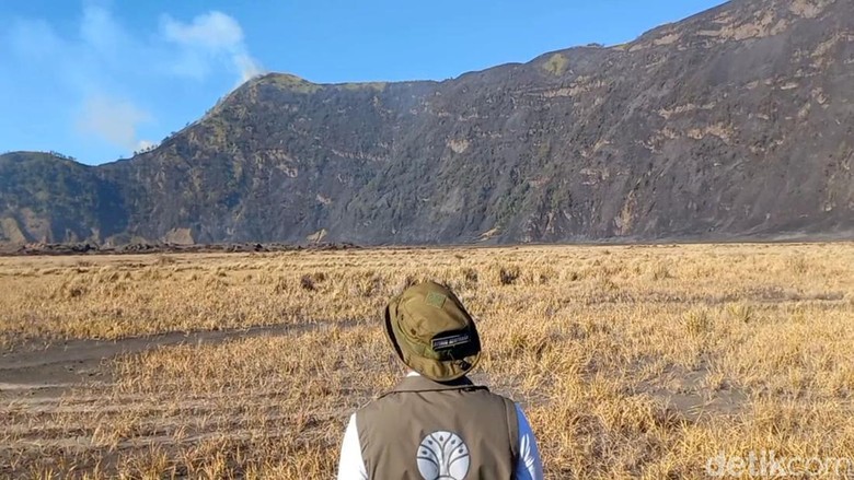 Kebakaran Sudah Padam, Kapan Bromo Dibuka Lagi?