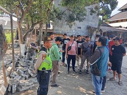 Tembok Roboh Timpa Peserta Jalan Sehat di Sleman, 10 Orang Dilarikan ke RS