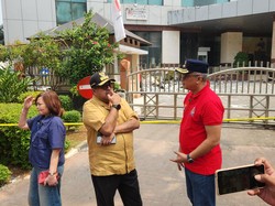 Wagub DKI Rano Karno Tinjau Kondisi Gedung Bapenda yang Terbakar