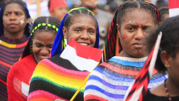 Gegap Gempita Lembah Baliem, Karnaval Lintas Suku Meriahkan Wamena
