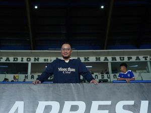 HUT ke-39, Arema FC Ajak 3 Pemda Malang Raya Kompak Pakai Jersei Ikonik