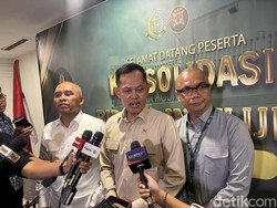 Kepala Bappisus: Kita Masih Punya PR Tangkap Koruptor Besar Riza Chalid