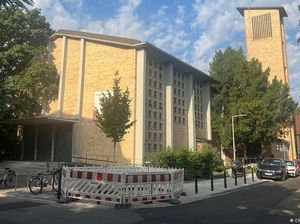 Ketika Umat Katolik dan Protestan di Jerman Berbagi Satu Gereja