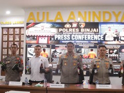 Detik-detik Polisi Tangkap Bidan ASN dan Anak soal Mayat Bayi di Binjai