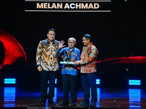 Kisah Mbah Guru Matematika, Kreator TikTok 79 Tahun Kasih Ilmu Gratis Online