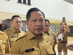 Pemerintah Kaji Opsi Guru PPPK Jadi ASN Pusat