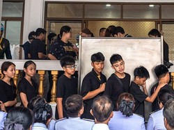 Pelaku Penembakan Sekolah Thailand Belajar Gunakan Senjata Api dari Medsos