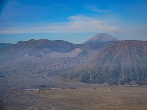 BPBD Jatim Ungkap Kondisi Terkini Kebakaran Bromo