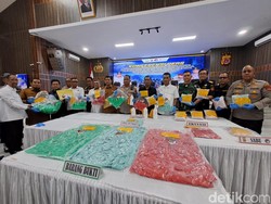 Kades di Aceh Utara Ditangkap Edarkan 50 Ribu Butir Ekstasi-2.495 Vape Getar