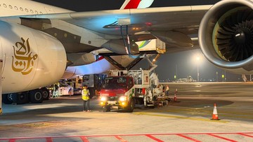 Pesawat Raksasa Airbus A380 Mendarat di Soetta, Isi 92.901 Liter Avtur