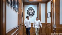 Seskab Teddy Kopi Darat Bareng Haji Isam, Ini yang Dibahas