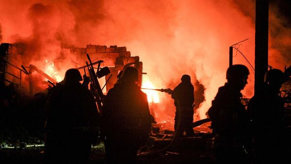 Api Membara di Zaporizhzhia Setelah Serangan Rudal Rusia