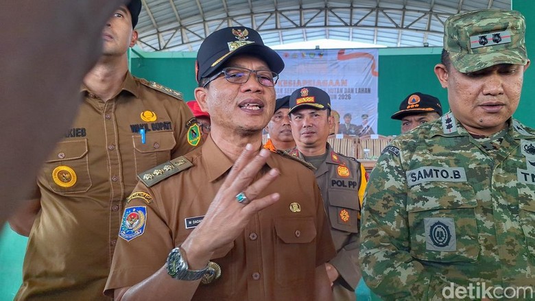 Bupati Bandung Minta Warga Hemat Air -Waspadai Karhutla Saat Kemarau