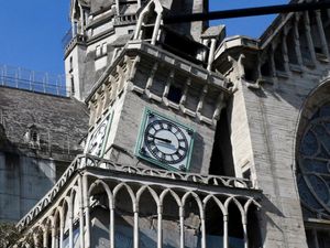 Foto: Before-After Katedral Tertinggi di Kolombia yang Rusak Usai Gempa M 7,4