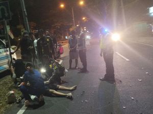 Tabrak Truk Parkir, Pemotor di Karangasem Tewas