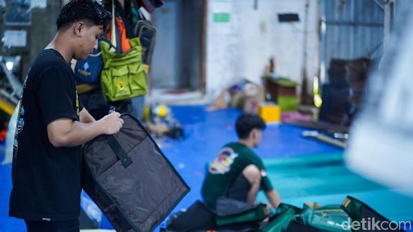 Produksi Tas Travel Meningkat Jelang Musim Umrah
