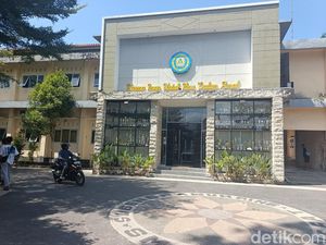 SMAN 1 Jonggat Diliburkan Usai Siswa Demo Kepsek