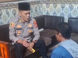 Jurus Tangan Sakti Kapolsek di Garut Bikin Syok Pengedar Miras