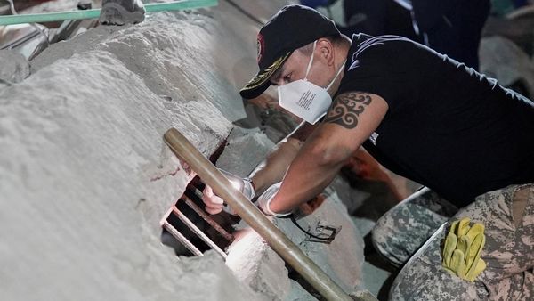 Gedung Diguncang Gempa, Tim SAR Berpacu Selamatkan Korban di Cali