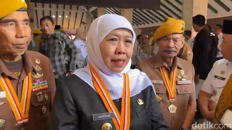 Gubernur Khofifah Pastikan Kebakaran Bromo Terlokalisir