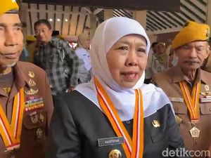 Gubernur Khofifah Pastikan Kebakaran Bromo Terlokalisir