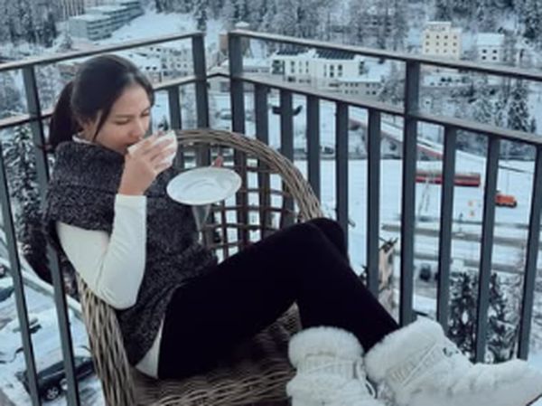 Seru Banget! Jessica Mila Kulineran Keliling Dunia bareng Keluarga