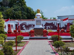 Video Monumen Kebulatan Tekad PETA Berdiri di Sini!