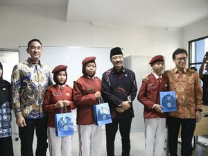 Menkes Ingatkan Siswa Sekolah Rakyat Jaga Kesehatan: Sikat Gigi yang Benar