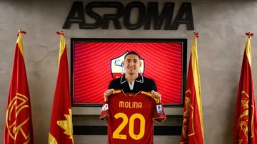 AS Roma Resmi Dapatkan Bek Timnas Argentina Nahuel Molina