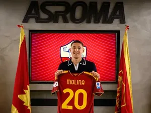 AS Roma Resmi Dapatkan Bek Timnas Argentina Nahuel Molina