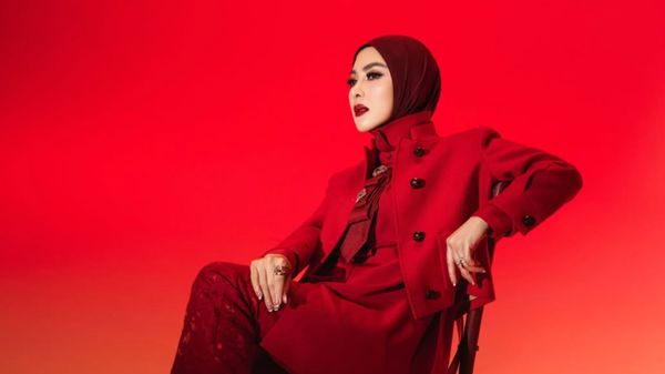 Syahrini Gak Masalah Wajah Dijadikan Meme: Urusan Kita Berbuat Baik Saja
