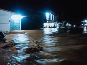 Banjir Rendam Desa Ie Mirah Aceh Barat Daya, Ada Warga Hanyut