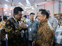Bobby Nasution Terima Penghargaan, Sumut Terbaik I Program 3 Juta Rumah