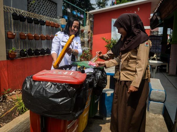 Edukasi Pilah Sampah Sejak Dini, Siswa Sekolah Dasar Belajar Jaga Lingkungan