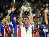 Kvaratskhelia Terus Menggila di PSG, Layak Raih Ballon dOr 2026?