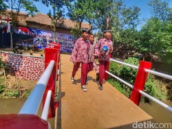 Jembatan dan Akhir Penantian Belasan Tahun Warga Cicalengka-Rancaekek