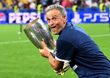 Luis Enrique di PSG: 3 Tahun, 13 Trofi